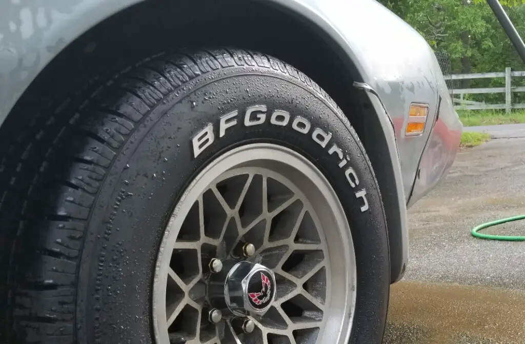 are raised white letter tires out of style