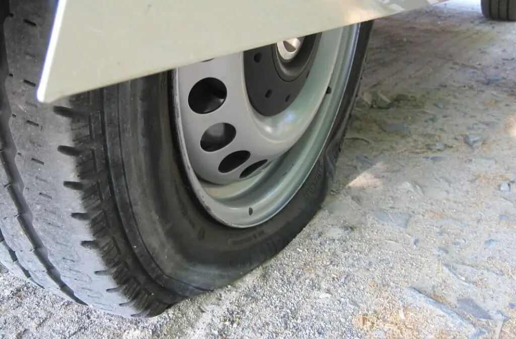 Can You Drive on a Flat Tire in an Emergency? Here's What Experts Say
