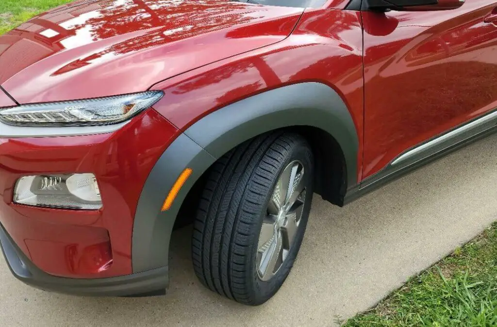 what is the minimum tread depth for front tires